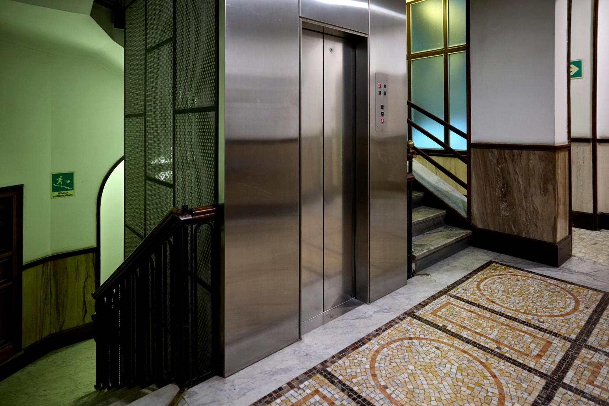 Duomo View - 2 Min From Duomo Amazing Location Apartment Milan Exterior photo